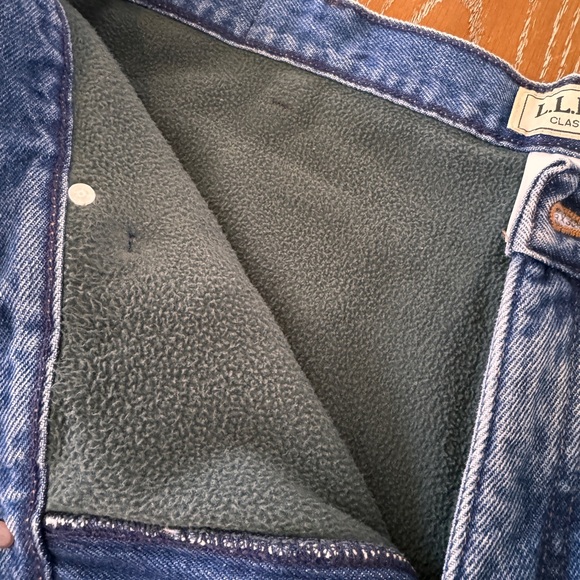 NWOT - Lined L.L. Bean Men's Blue Jeans - Picture 3 of 3